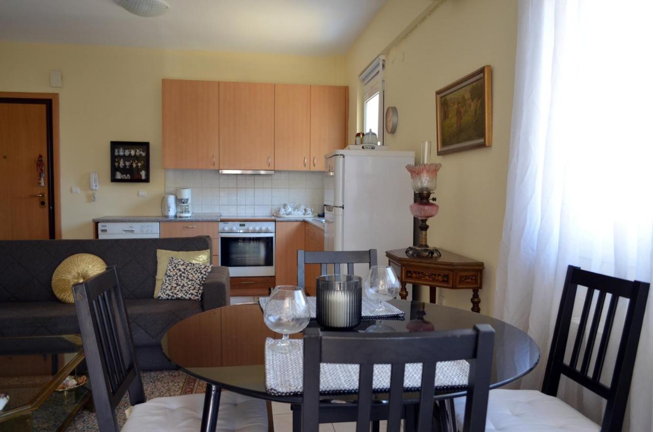 Delmare Dion Apartment テッサロニキ エクステリア 写真